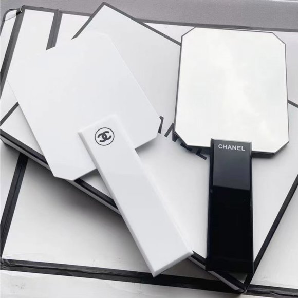 Chanel Hand Held Makeup Mirror NIB White - Picture 4 of 6
